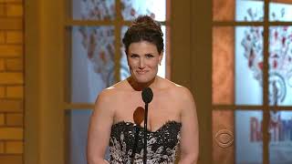 Idina Menzel Presents at the Tony Awards (2010)