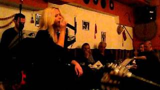 Anastasia Grapsa     Sou vazo diskola