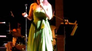 Idina Menzel Forgets the Words to POKER FACE - Bethel Woods 7/31/10