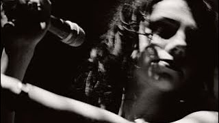 PJ Harvey - Long Time Coming (B- side) - lyrics