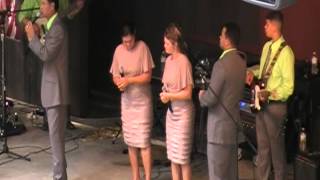 The McNeills LIVE AT THE BREAKS 2012 part 1