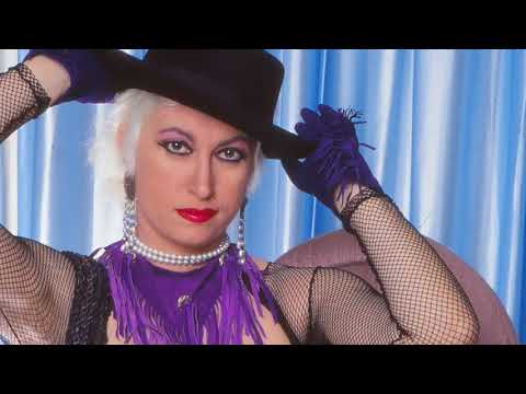 GLAMOUR & DOMINATION