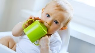 When Baby Should Start to Use Sippy Cup | Baby Development