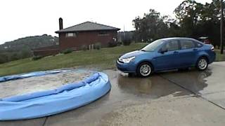 preview picture of video 'RZR Redneck skidplate cleaning'