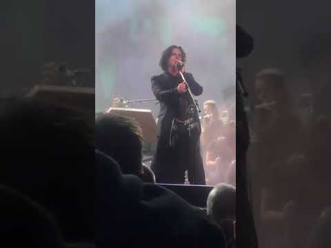 download lagu mp3 mp4 Marillion Lyon, download lagu Marillion Lyon gratis, unduh video klip Marillion Lyon