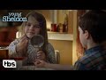 Young Sheldon: Missy Removes Sheldon’s Splinter (Season 1 Episode 14 Clip) | TBS
