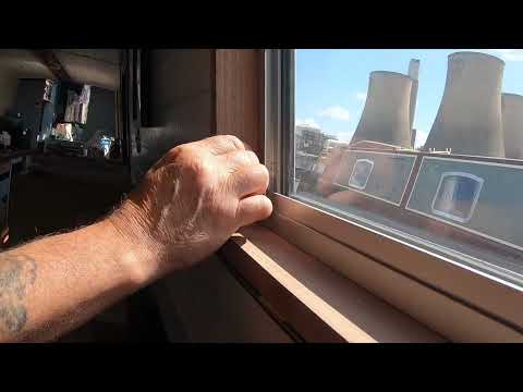 Vlog 114, Narrowboat Fit Out - WINDOW LINERS