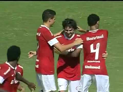 18/02/2012 - Internacional 3 x 1 Pelotas (Beira Rio) Campeonato Gaúcho