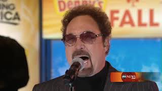 Tom Jones - I&#39;m Alive (11.24.2008 Good Morning America HD)