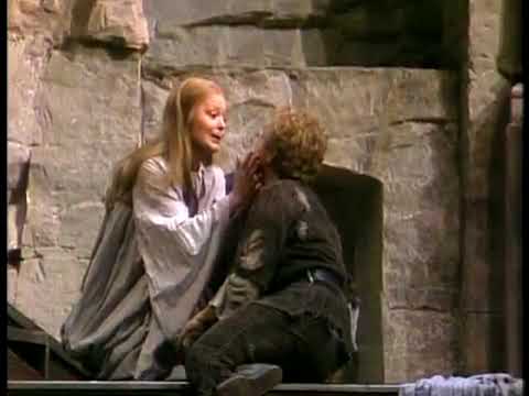 Gwyneth Jones performs Brünnhilde's Awakening