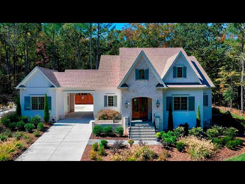 Luxurious mansion in Pittsboro, North Carolina for $2,300,000.