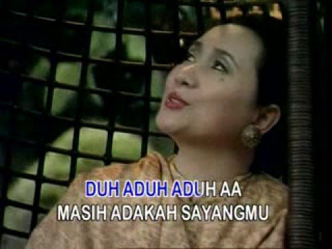 Lirik lagu Titiek Sandhora dan video karaoke Kumpulan 