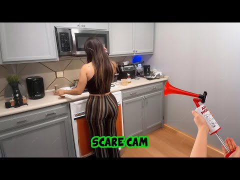 BEST SCARE CAM Priceless Reactions 2025😈#292 | Funny Scare Cam 🤣| Jump Scare 😂| CoCo Scare Cam |