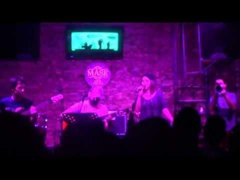 Esra Akyıldız BAND_AŞK LAYIK OLANDA KALMALI