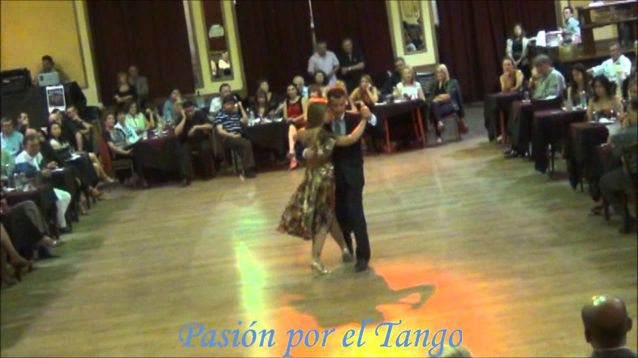 GRACIELA GAMBA y DIEGO CONVERTI Bailando MILONGA QUERIDA en YIRA YIRA