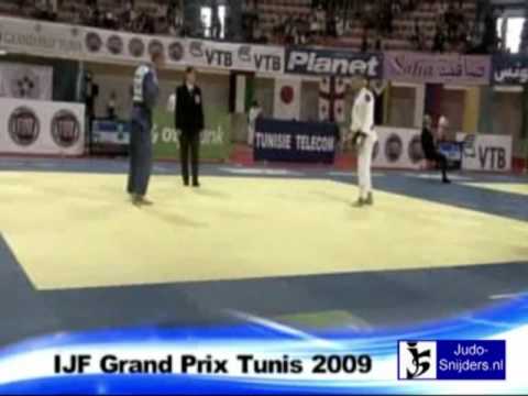 Judo 2009 Tunis: Papaux (SUI) - Riad (FRA) [-73kg].