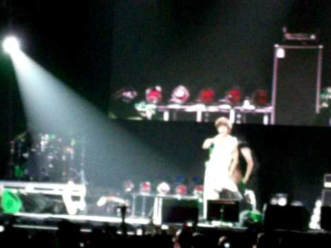 100904 Changmin and Yunho @ SM TOWN in L.A - Maximum