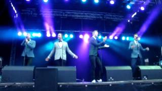 The Overtones sing Reet Petite and Loving the Sound