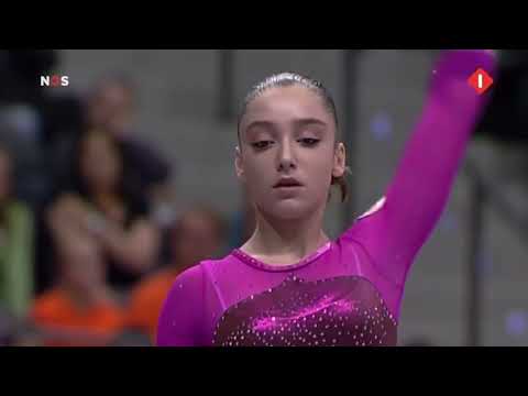 Aliya Mustafina 🇷🇺 BB EF 13.766 2010 World Championships