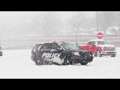 01-18-2020 Royal Oak, MI - Cars Stuck and Roads Closed in Snowstorm