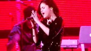 Selena Gomez singing Bidi Bidi Bom Bom the Houston Astrodome In Honor Of Selena Quintanilla!