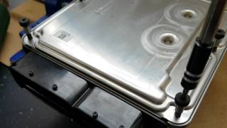 How to easily, quickly and safely open an Engine ECU /ECM Guide - Bosch EDC16 EDC17