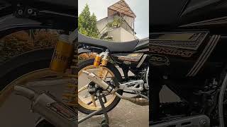 Download lagu Yamaha RX KING black gold modif mp3