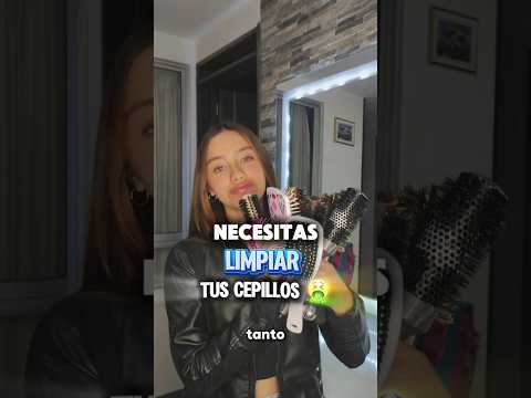 It's time to wash your brushes 🤢🫵🏻 #haircare #hair #cleansing #short