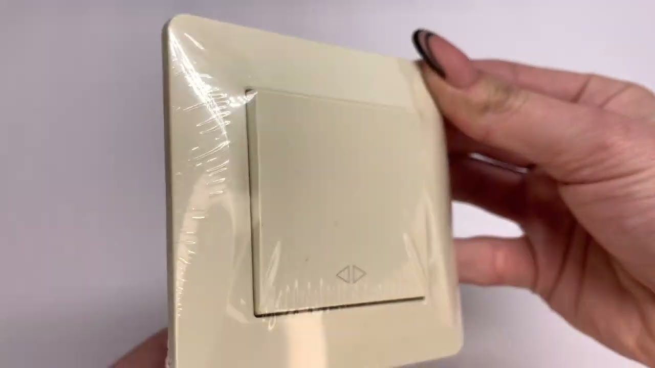 Выключатель одноклавишный промежуточный VIDEX Binera крем VF-BNSW1I-CR