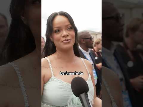 Rihanna is Obsessed with Smurfs