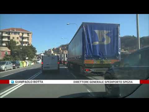 Autostrade, in A10 fino a 9 km di coda per un incidente . Sulla A7 incolonnamenti fino a 10 km