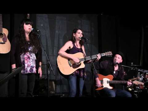 Nicole Gordon - Praying on What goes down, must come up - Live at McCabe's