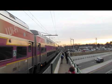 Rush Hour MBTA Trains & CSX B733 Eastbound in Mansfield MA