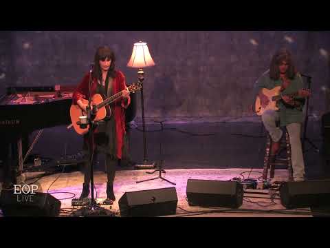 Karla Bonoff "All The Way Gone" [live] @ Eddie Owen Presents