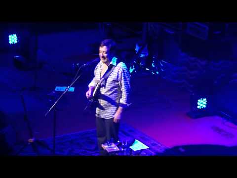 Rui Veloso EMOCIONA-SE (Coliseu 8nov-2010)