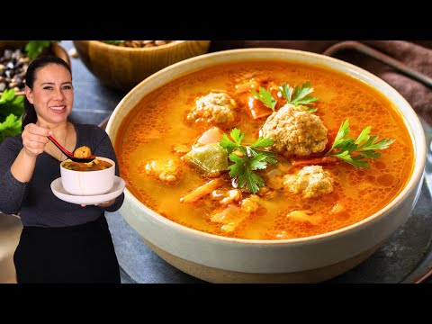 Las mejores Albondigas de POLLO en Caldo ¡llenas de SABOR!