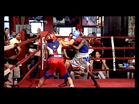 CHAYANNE RIVERA / CHRISTOPHER COLBERT : BOXING @ GLEASON'S GYM : 114 lb. open ..3 rounds