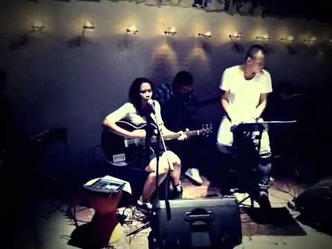 Amanda and Friends feat. Teza Sumendra - Sunshine (OST Catatan Harian Si Boy)