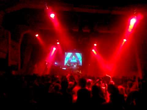 High Contrast BUSH Live at Roxy Prague 15.5.2010