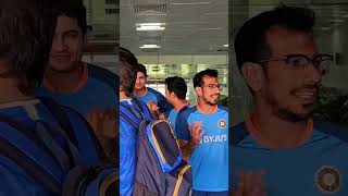 When your favourite senior walks in! ๐ฆ๐Thala Dharisanam from Team ๐ฎ๐ณ Dressing Room!  #WhistlePodu ๐ฆ๐ When your favourite senior walks in! ๐ฆ๐Thala Dharisanam from Team ๐ฎ๐ณ Dressing Room!  #WhistlePodu ๐ฆ๐