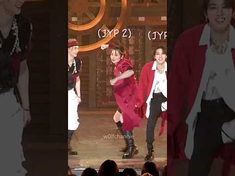 lol the way they are mocking JYP onstage 😭🤣🤣 #straykids #skz #lalalala #jyp #funny #fyp #foryou