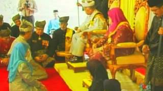 preview picture of video 'Istiadat Menyalang Dato' Lembaga dan Buapak, Kampung Suku Biduanda, Luak Rembau'