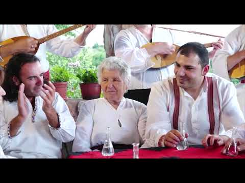 Stefce Stojkovski Oro se vie mamo