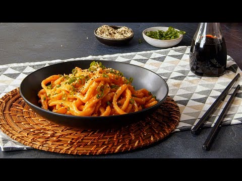 🥜 Cremige Erdnussbutter-Nudeln | Blitz-Rezept in 20 Min. 🍜