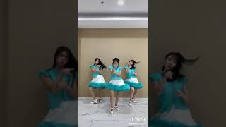 Download lagu JKT48 Sayonara Crawl mp3 Download lagu JKT48 Sayonara Crawl mp3