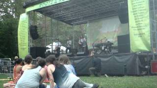 Ben Kweller - "I Gotta Move" (Live at Stuyvesant Town Oval, New York City, 07.14.12)