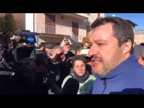 🔴 Matteo Salvini: «La Lega sempre in mezzo alla gente. Inauguriamo la sede di Castellarano RE.»