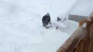 preview picture of video 'Fighting a Three-Foot Snowdrift with Snowblower in Deadwood'