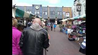 preview picture of video 'Oswestry market on a Saturday afternoon'