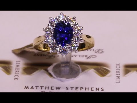 #92379 | SA1.40ct/D0.83ct | Sapphire & Diamond Cluster Ring | Set in Yellow Gold